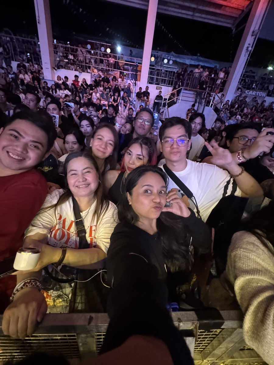 Nairam881's tweet image. Team barricade from Pampanga to Bulacan hehehehe #bgyo @bgyo_ph  #ACEs