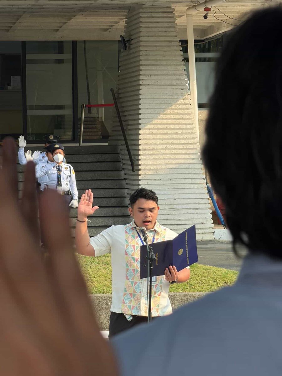 reinteee's tweet image. Glad to be of service for today in front of various attached agencies of @dost through this flag ceremony from @QCGov, @upsystem to #BGC , our shared commitment as we stand #OneDOST4U☝🏻. 🫡🇵🇭

[Moving forward one step at a time, with and by the likeminded people in my life ❤️]