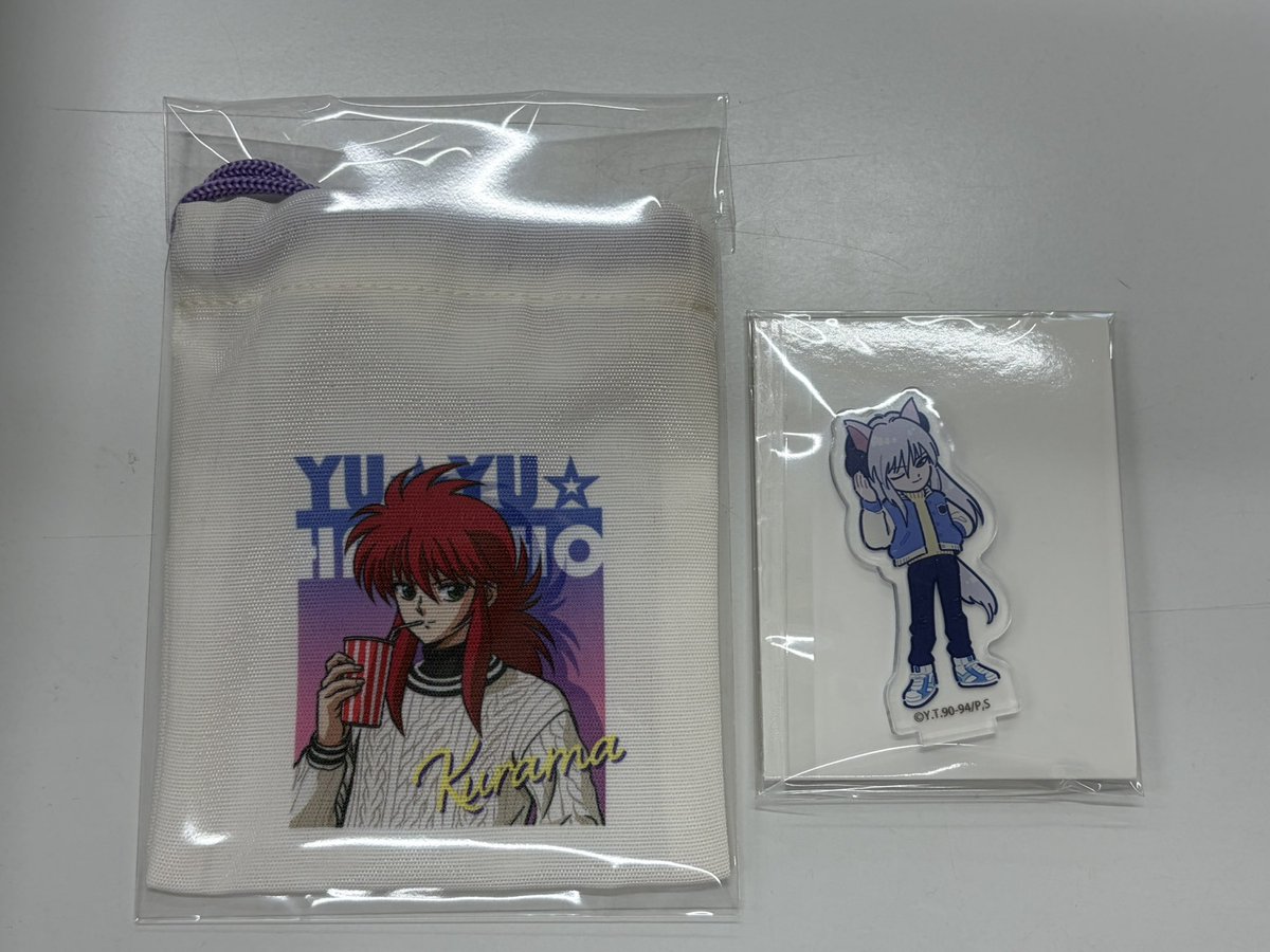 みーも tweet media