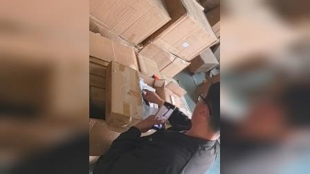 Ivannikov221's tweet image. Unboxed my @BrandName haul!  The cozy knit sweater u0026 vegan leather tote are chef’s kiss—soft, stylish, and exactly what I needed for fall. Swipe to see the unboxing magic! #Unboxing #FashionHaul #FallEssentials