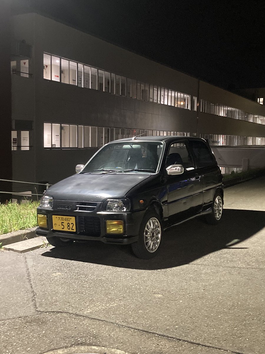 大右 tweet media