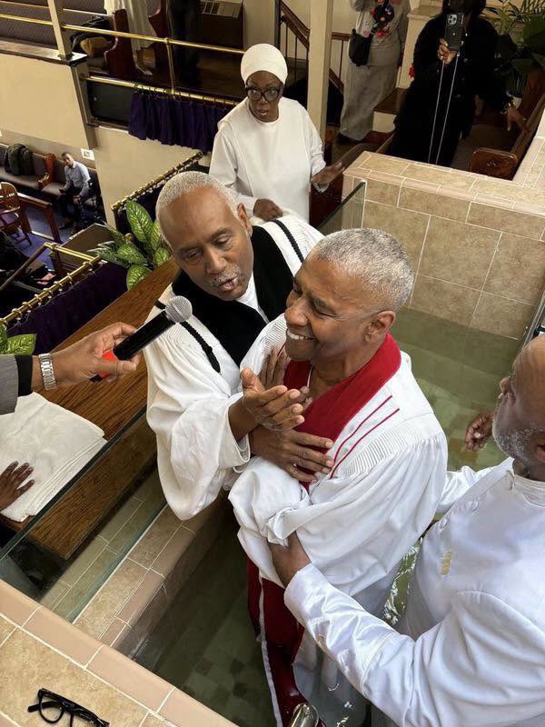 godisgoodpostt's tweet image. ¡Denzel Washington se bautiza a los 69 años! ¡Alabado sea Dios!

#denzelwashington #actor #bautismo #diosesbueno #representocristo