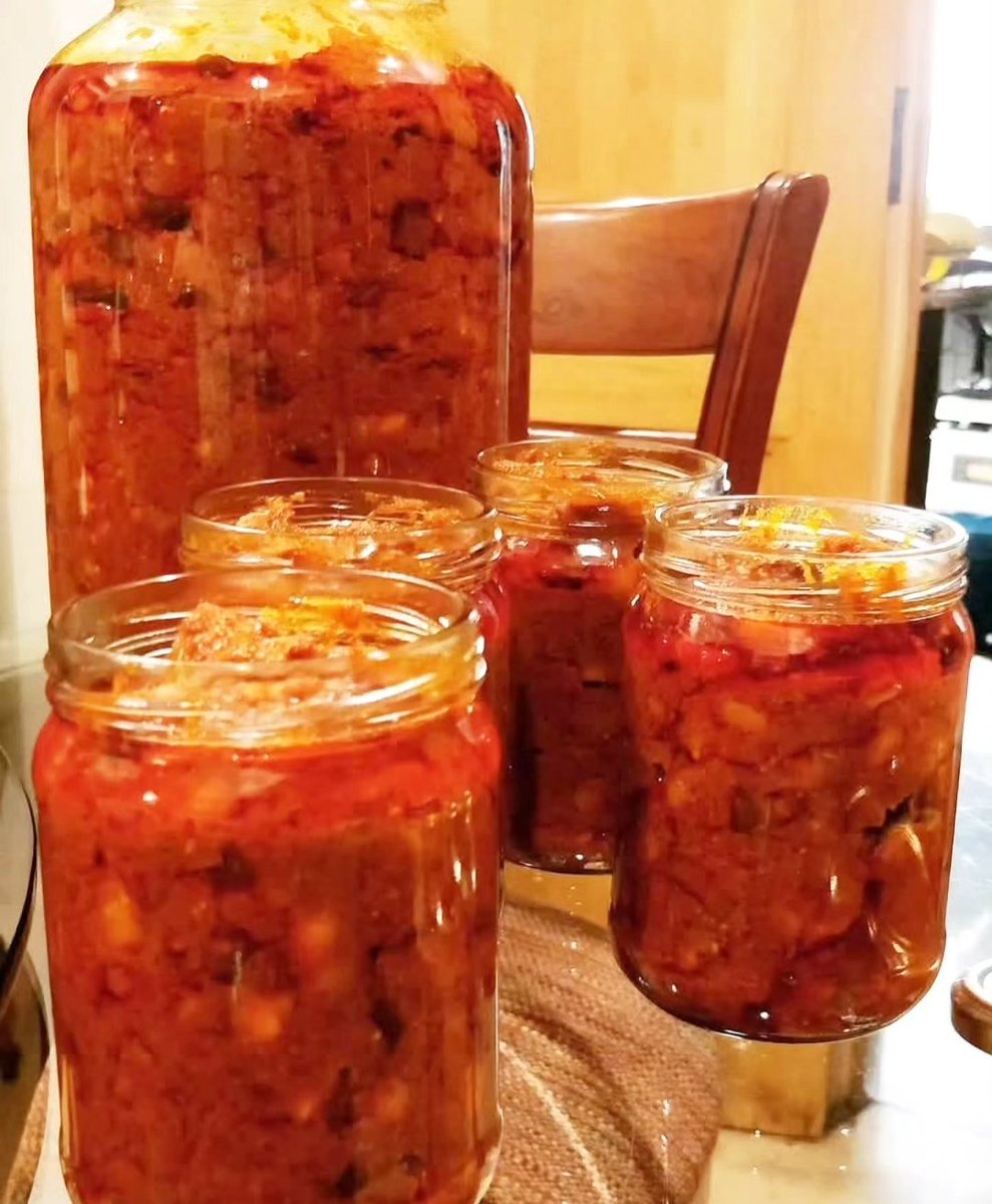 Shelleysub's tweet image. Parsi Vaingna nu achaar (Brinjal pickle)....

#zarinsssecrets #Parsispicesandcondiments #homemadewithlove #parsifamilyrecipes 
Find us on Instagram @zarinssecrets