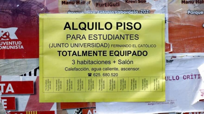 UNIV podcast tweet media