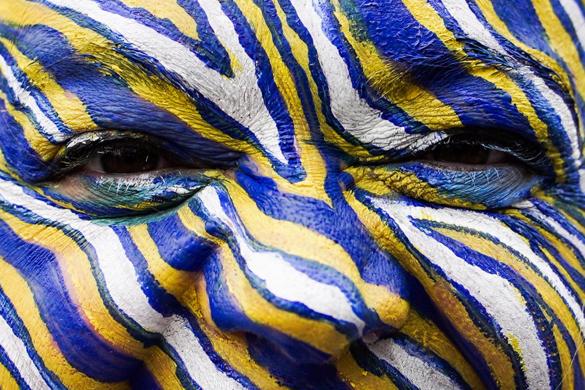 Bessex_Joshua's tweet image. #BuffaloSabres fans waited 15 years for a playoff game and oh what a party it was.

#photos: buffalonews.com/multimedia/col…

@TBNSports @LLysowski @ByMHarrington @rachelmlenzi @TheBuffaloNews