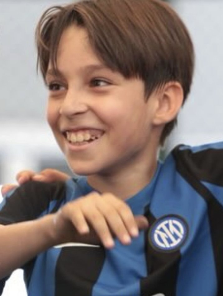 bibolanito tweet media