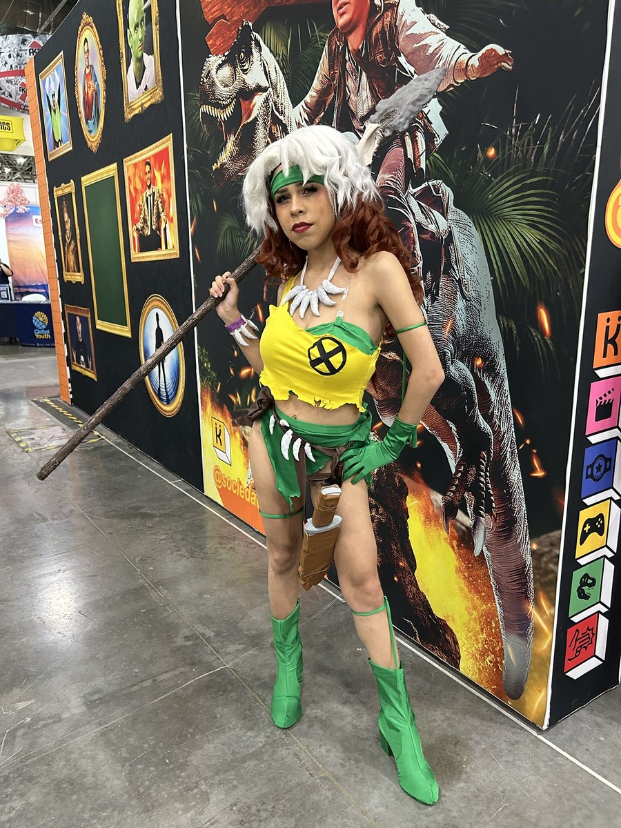 Rogue: The Savage Land

Inst. sailorpamms

#Cosplay
#XMen
#Marvel
#Rogue
#RogueTheSavageLand
#TheSavageLand