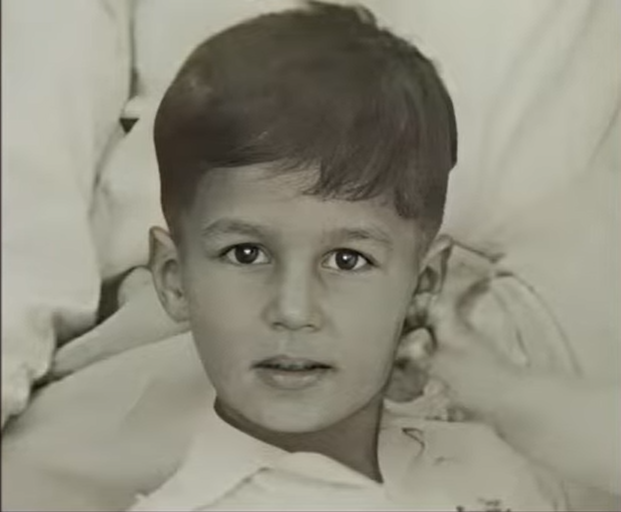 cricdrugs's tweet image. #Trivia Cricket.

Can you guess the cricketer?