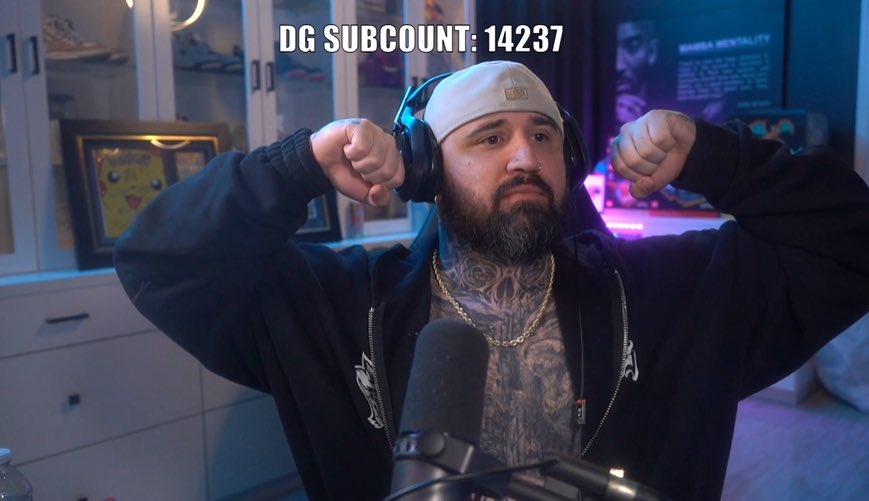 DGthe99's tweet photo. 14K SUBS ON @twitch Unbelievable support from my community. Views up subs up LOVES up. I love you all let’s keep grinding #HeadlinerRP https://t.co/z9vYDbdgCu