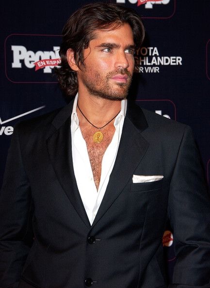 QueSeraSeraC's tweet image. That just makes it worse! This is what being Latin should translate to  😍 #BoldandBeautiful