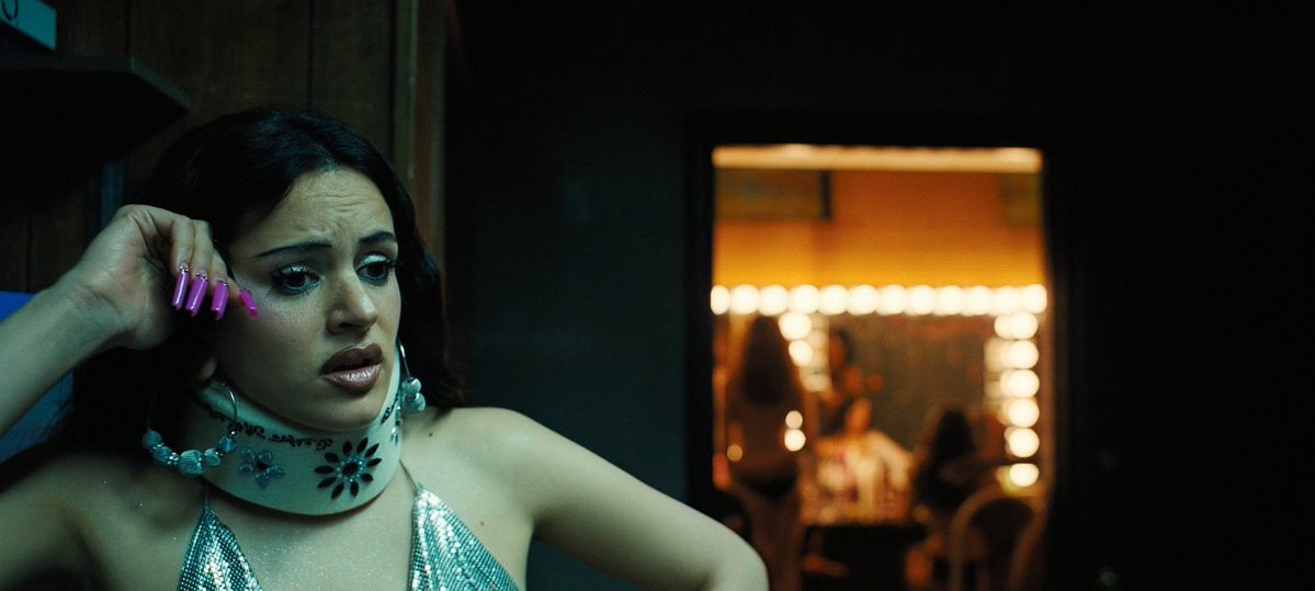 screencaps tweet media