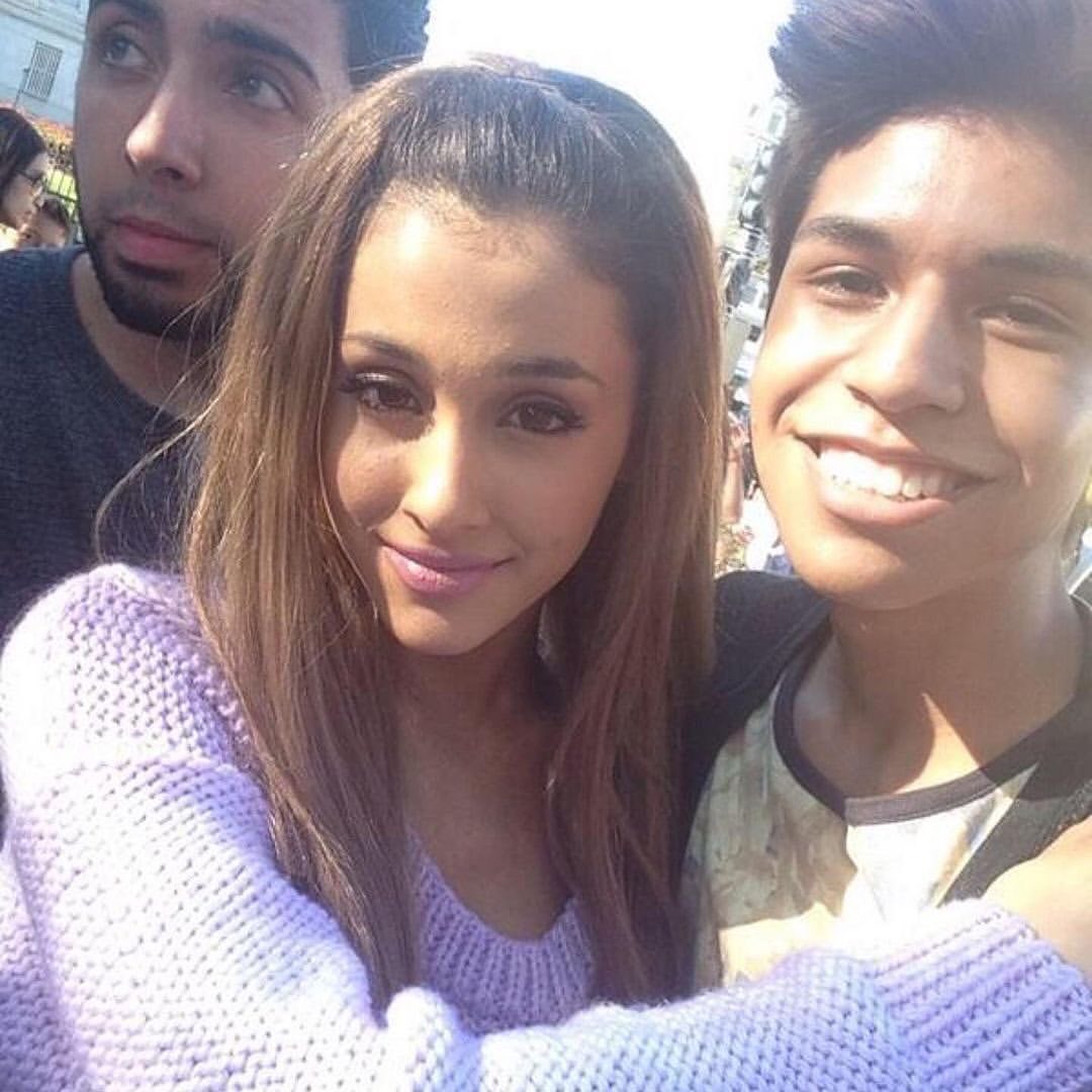 ariana throwbacks💋 tweet media