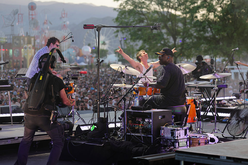 The World Famous KROQ tweet media