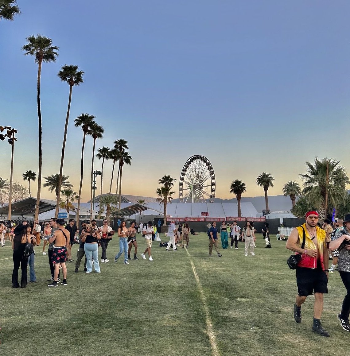 𝓁𝒶𝓃 tweet media