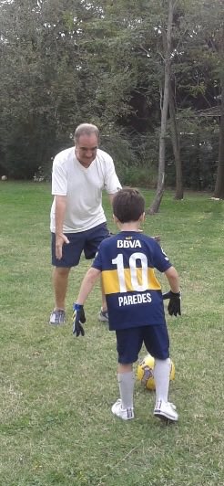 naachobj's tweet photo. @gastonedul @DavooXeneizeJRR Es mi idolo desde chico, mi abuelo me llevaba a la cancha y lo vi un par de partidos antes de que se vaya. 
Esa camiseta si mal no recuerdo es del inicial 2012. 
El usó por primera vez la 10 en la Sudamericana 2012. Era chiquito yo pero creo que me acuerdo bien https://t.co/2dvdbUno0z