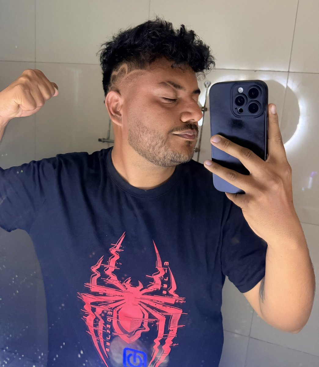 l_ink2's tweet photo. Tirando flow, pero solo le pertenezco a mi princesa 😌❤️🍉 https://t.co/UMFDPrlaSc