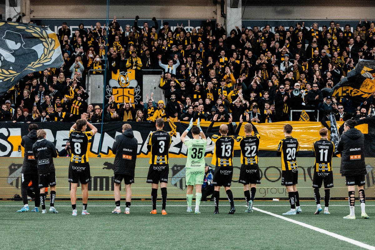 Godmorgon alla derbyvinnare 💛🖤

Tack för det fantastiska gulsvarta stödet i går på Nordic Wellness Arena.

Kommande hemmamatch spelas mot IK Sirius, måndagen den 27 april. På återseende! 🐝

#bkhäcken