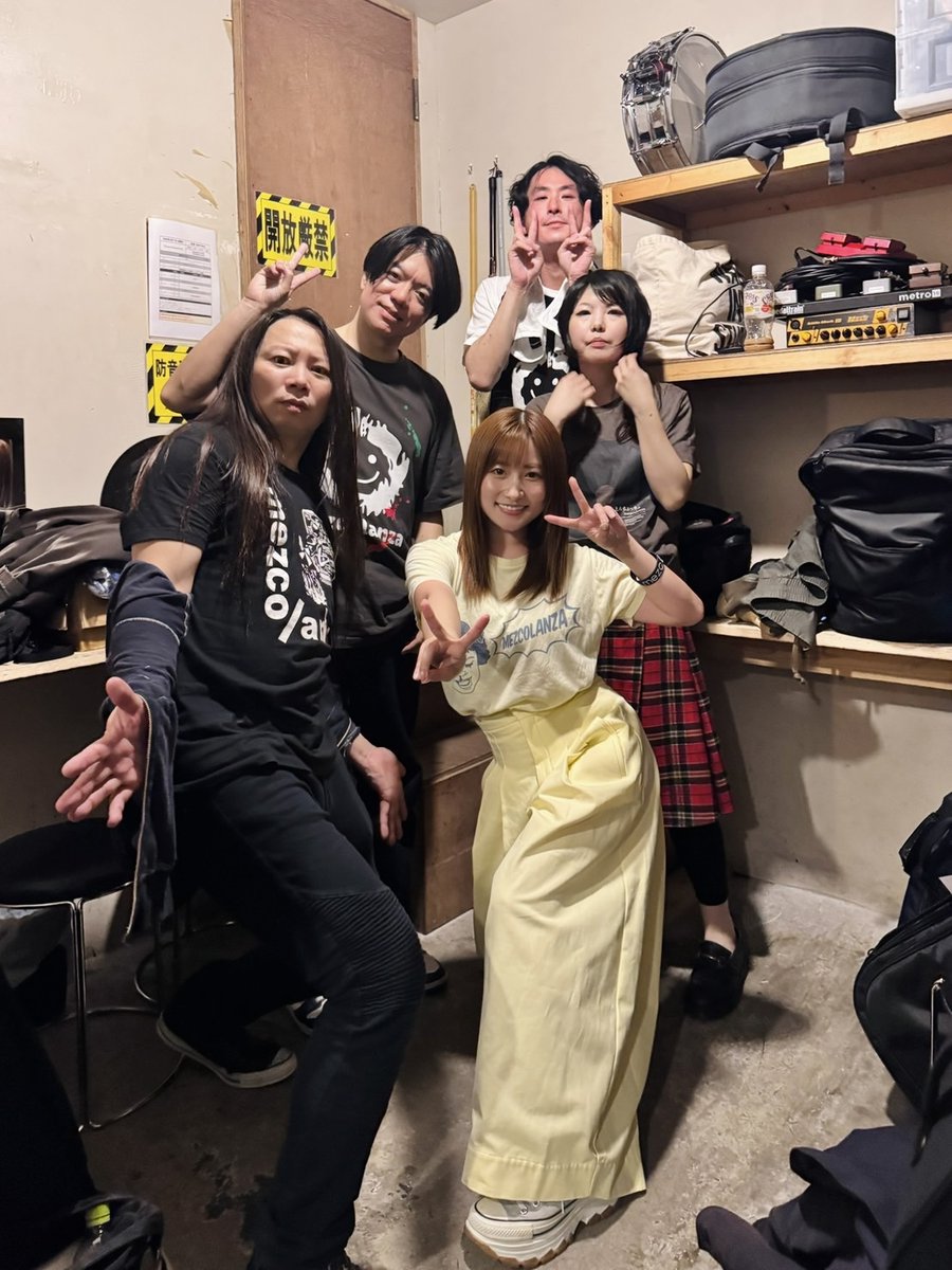 mezcolanza_band's tweet photo. 2026.4.17 
下北沢近道 『Jinsei ni Namida Ari』
ありがと〜(･ᴗ･)🎶 https://t.co/ir3yULs89I