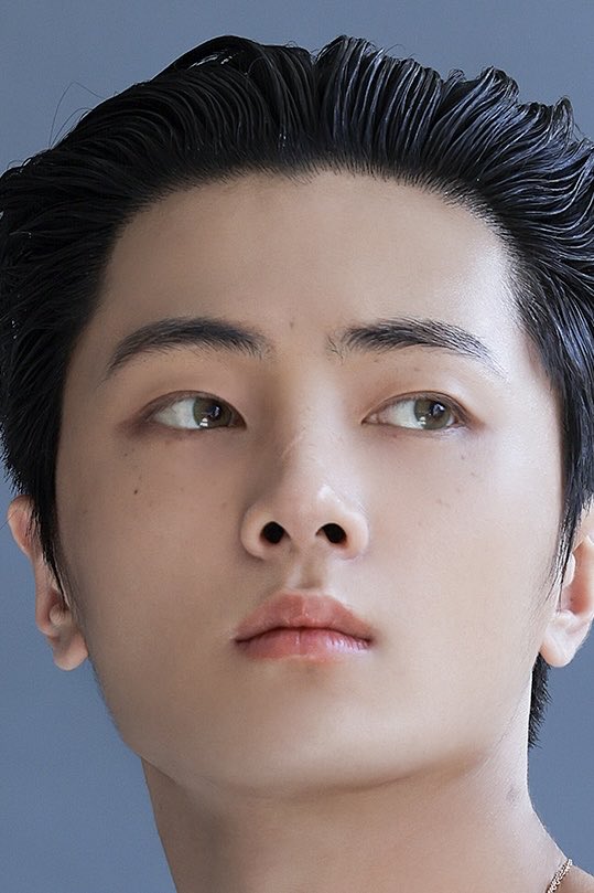 evy 🍎 tweet media