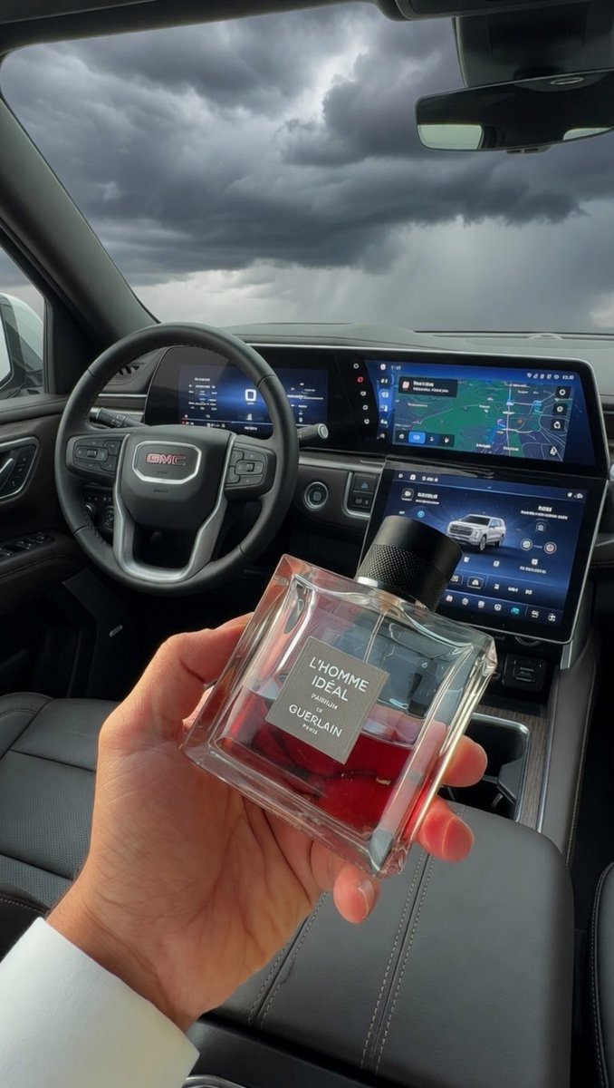 اجمل واعظم وافخم عطر في تاريخ البشرية‼️

اكثر عطر استخدمته بدون كلل ولا ملل

يفوز على جميع عطوري ايآ  كان منها 👋

انه جيرلان لوم ايديال نسخة البارفيوم