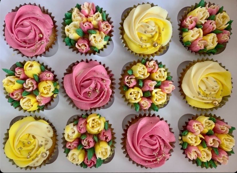 poppyscupcakes's tweet image. Lemon &amp;amp; Raspberry cupcakes for a 40th Birthday… 
Tel: 07824 705364 or DM
#firsttmaster #SweetTreats #BirthdayCelebration #Shopindie #LondonBakes #EarlyBiz