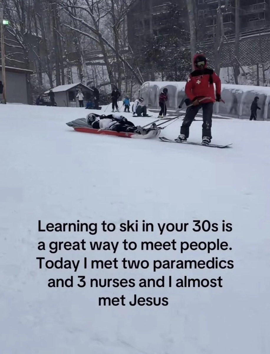 ConventionMemes's tweet image. Perfect for introverts #memes #funny