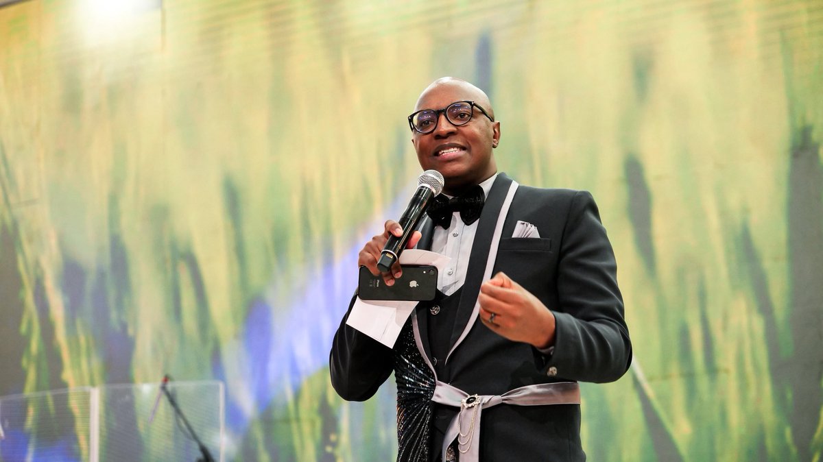 Alph Lukau tweet media
