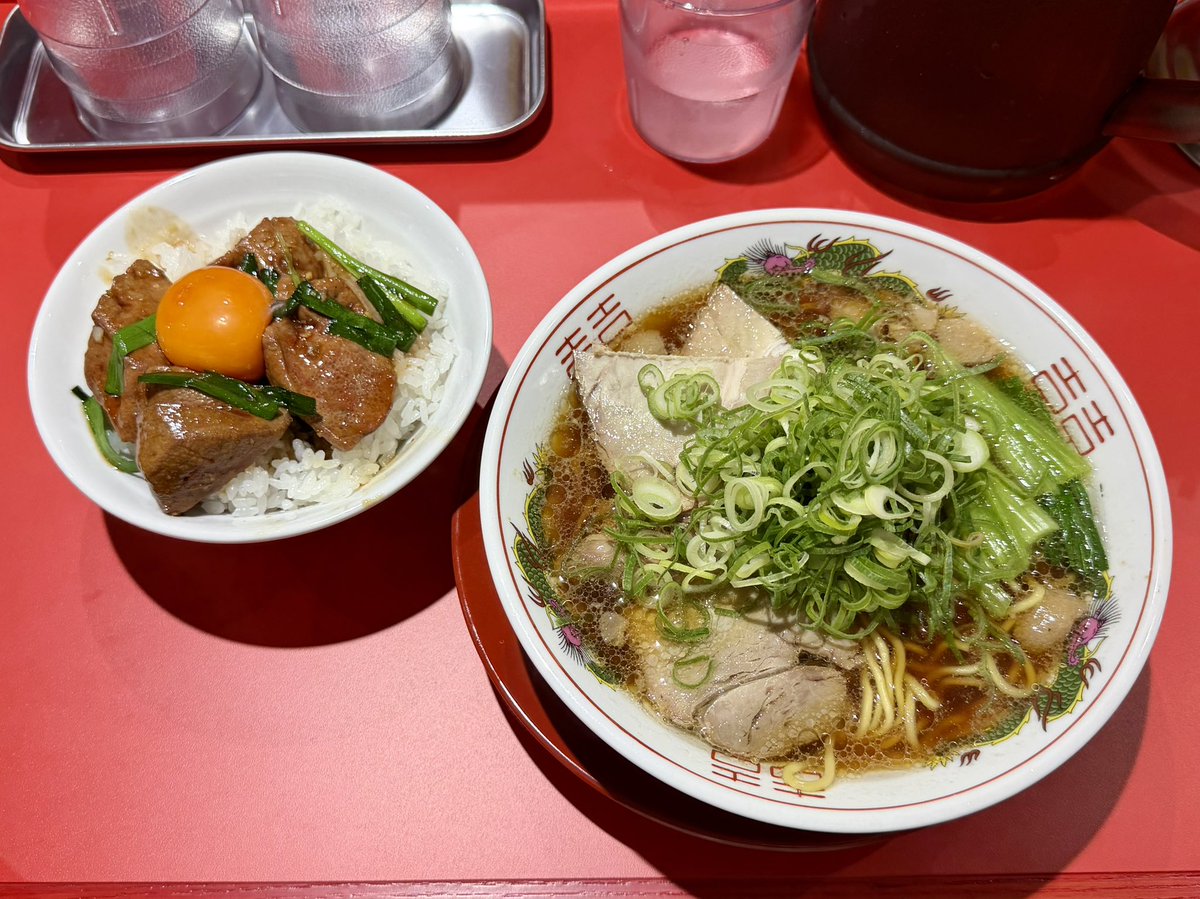 もりとも tweet media