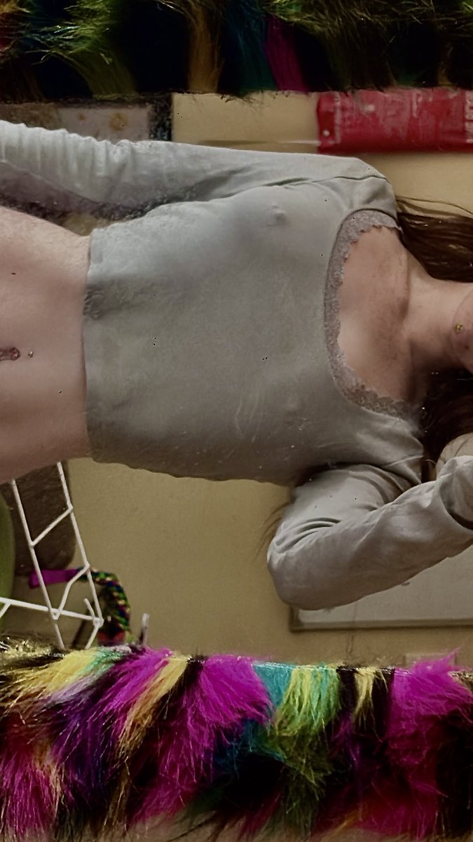 kiakcal's tweet photo. I got my nipples pierced https://t.co/Vkf3TrqHdL