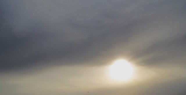 e_niort's tweet image. #Météo du lundi 20 avril 2026 en Deux-Sèvres : soleil voilé. 🌬️ Rafales à 45 km/h. 🌡️ 7°/21°. Bonne fête aux #Odette.
Prévisions du Niortais La Météo de Max avec l’app Prévi+
→ nrt79.link/previplus-mete…