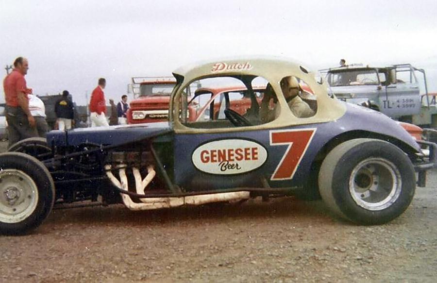 DJDrJohnBisci's tweet image. Tonight's @GeneseeBrewery #TBT moment... (7) Dutch Hoag, Bath, NY.