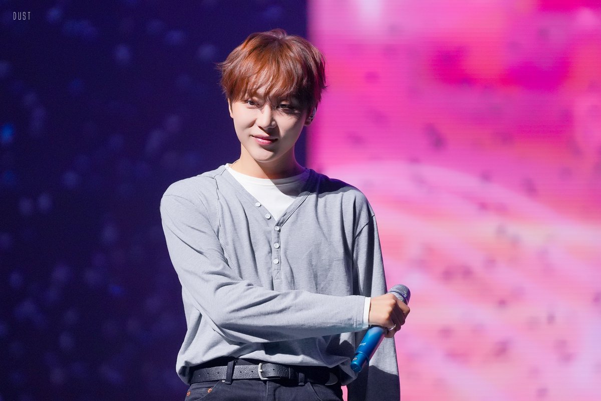 내가 왜 출근을 해야하는지, 왜 집이 아니라 회사인지 이해를 하지 못할때 난 이쁜 걸 봐... 
DxS 소야곡 ON STAGE 인천 #세븐틴 #SEVENTEEN #도겸 #DK #승관 #SEUNGKWAN