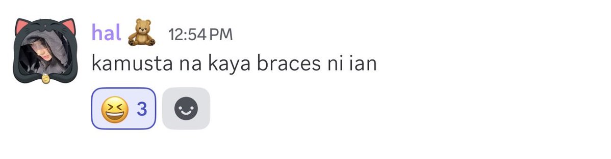ang clingy niya ngayong araw