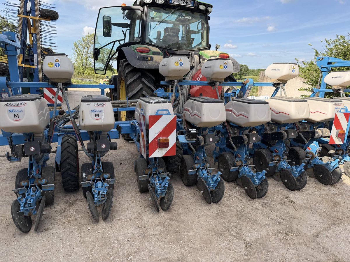 aestiv's tweet photo. Fin des #pois chiche ce matin, tournesol cet après midi et demain
Conditions extras 👍 https://t.co/WRT9ndyLNG