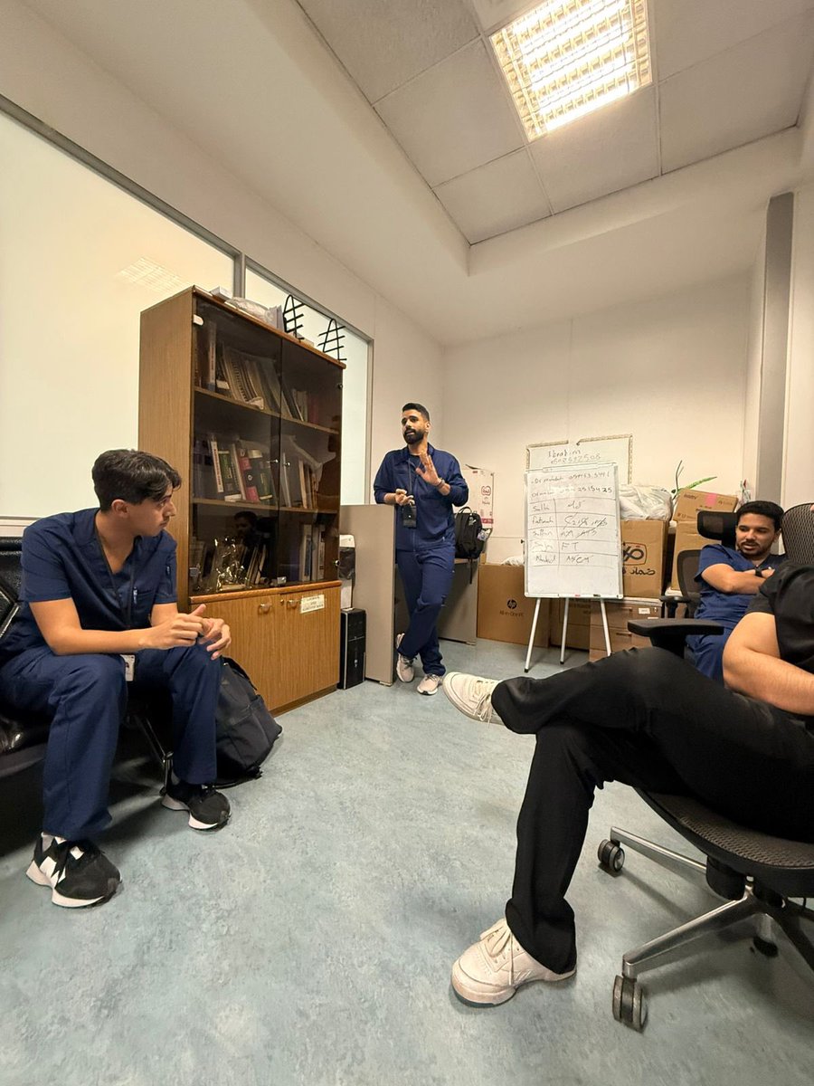 PEMC2F's tweet photo. Great start to the week 👏🏻

Yesterday, Dr. Alhussain (F2 KFSHRC) delivered an excellent whiteboard teaching on the FBI approach in pediatrics — simple, structured, and highly practical for everyday use in the ED.

#PediEM #EmergencyMedicine #MedEd #FOAMed https://t.co/ewl1cKwBv6