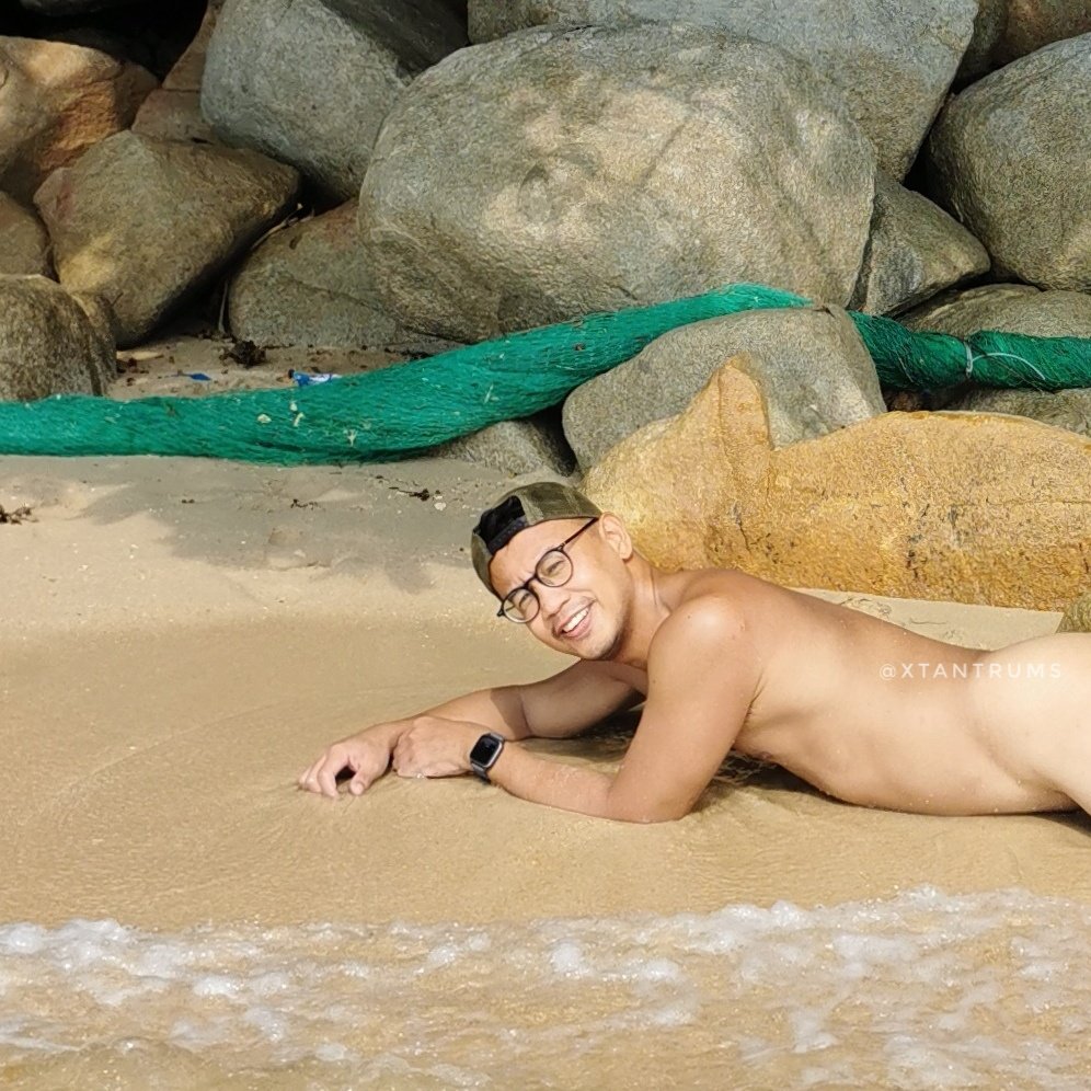 Chris Tan tweet media