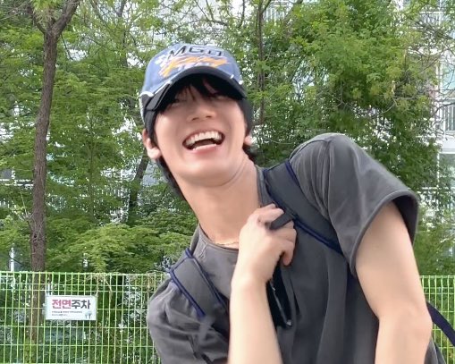 เอมรักตี๋ (บางแค) tweet media