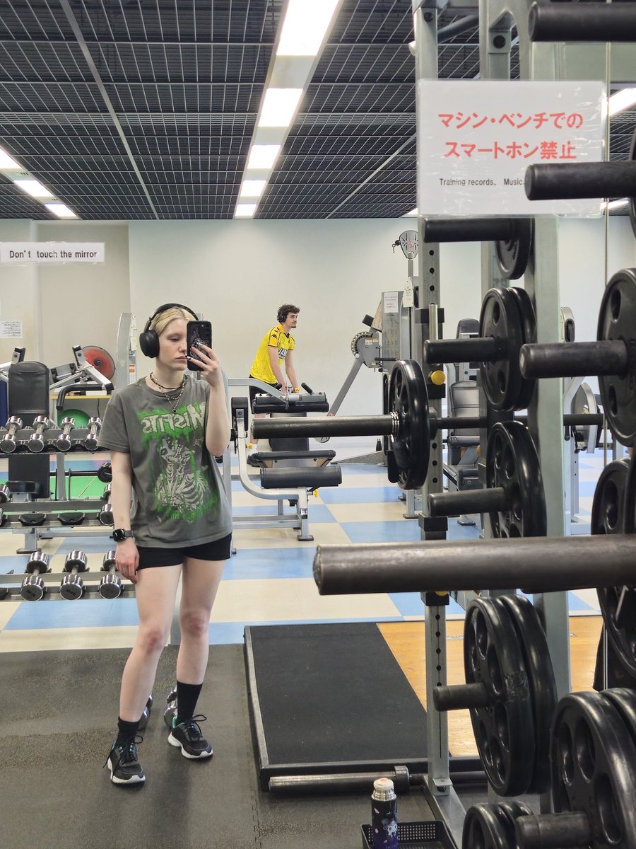 Ψ 𝔩𝔢𝔢! 𝔡𝔬𝔢𝔰𝔫'𝔱 𝔩𝔦𝔨𝔢 𝔶𝔬𝔲 Ψ 🇺🇦🇯🇵 tweet media