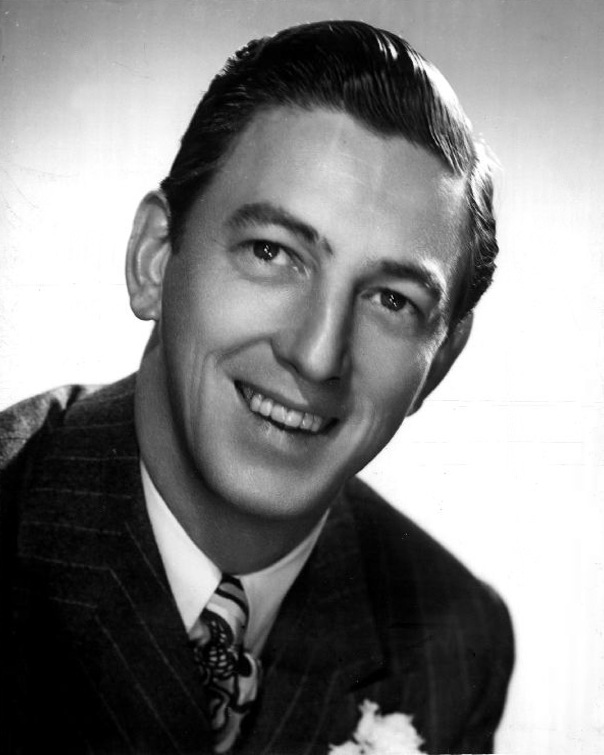 Home2Hollywood's tweet image. Follow the Yellow Brick Road to learn about Ray Bolger—the unforgettable Scarecrow of The Wizard of Oz! 🌟

hometownstohollywood.com/massachusetts/…

#RayBolger #WizardOfOz #ClassicHollywood #FilmHistory #Massachusetts