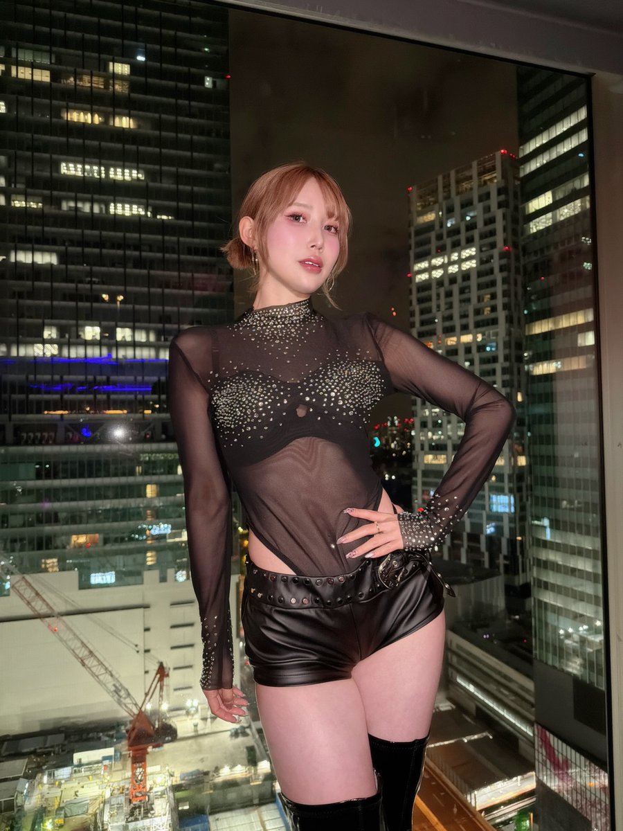 kanakneehigh's tweet image. RINA✖️ニーハイブーツ👢
#RINA #ダンサー #dancer 
#ブーツ #ニーハイブーツ