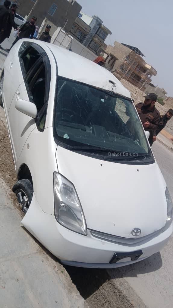 NUQTA31's tweet image. #Alert
In Afghanistan's Nimroz province, a car was targeted by a drone from Pakistan, resulting in a local person being seriously injured.