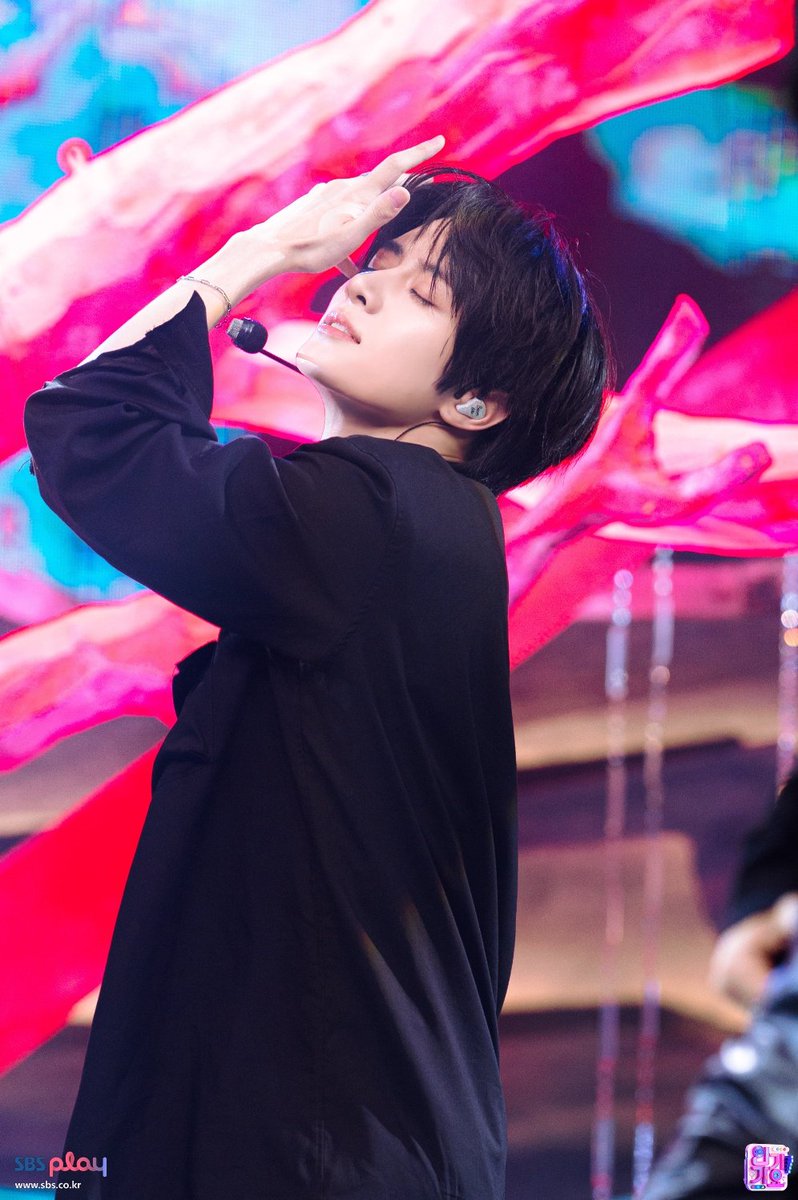 石ころ tweet media