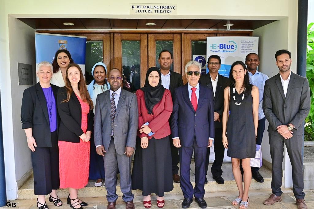 AfricaBlueE's tweet image. Mauritius : HEI-Blue Bootcamp launched to foster innovation for blue economy development

africablueeconomy.com/mauritius-hei-…

#Mauritius #BlueEconomy #africa #development #news #AfricaBlueEconomy