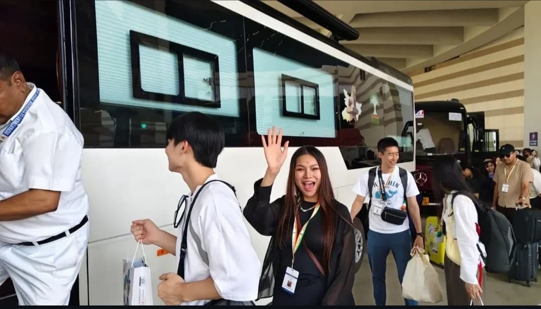 JcblLimited's tweet image. Journeys shape how we experience a place. As global creators travel across Bihar, JCBL Group caravans are enabling a new way to explore—blending comfort, mobility, and the feeling of home on the road.  
#BiharTourism #Caravan #JCBLRv #JCBLMotorhome #HomeOnWheels #JCBL