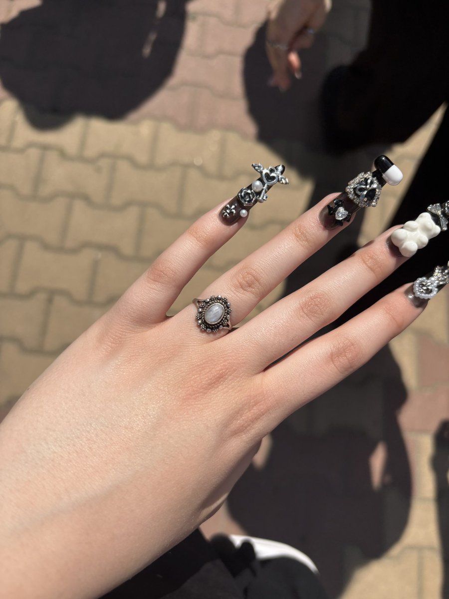 Also i did get a cinna coloured ring to match my 🪫 one