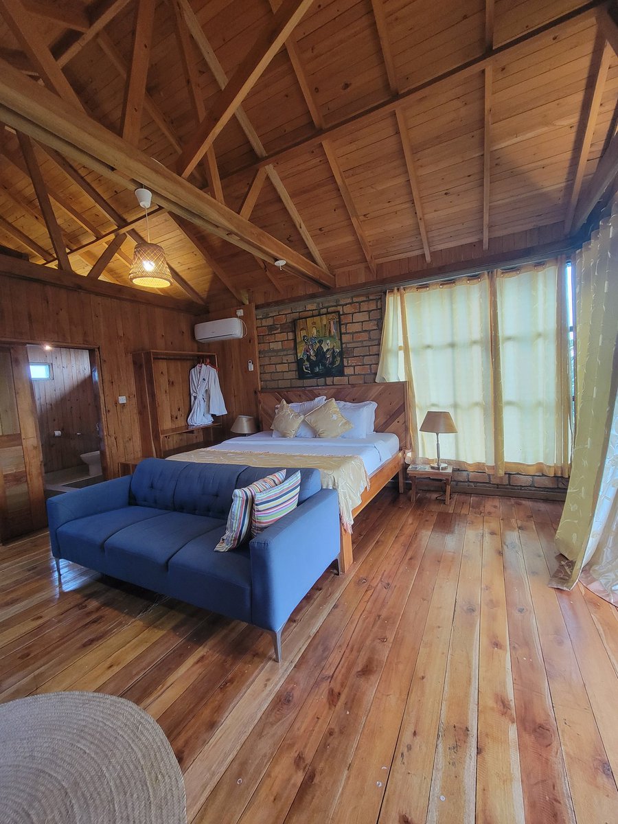 Santavivaltd's tweet image. Behind the scenes of our Quality Assurance program.

This time, we feature @nilefront in Jinja—where rustic charm meets laid-back comfort. The perfect place to unwind after a white-water rafting adventure.

#QualityAssurance #HotelsAndResorts #ExploreUganda #SantavivaJourneys