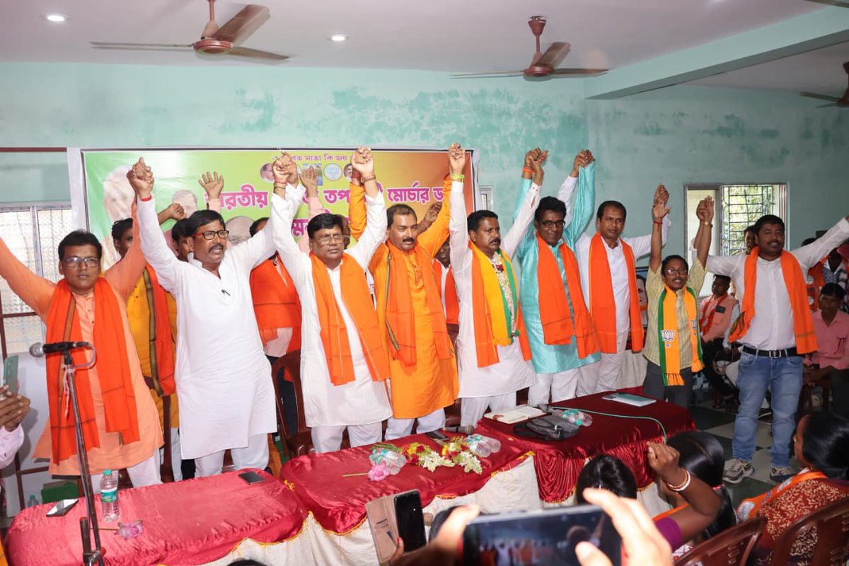 bjpkrishnaghosh's tweet image. গোপ খাজি-র মাটিতে আজ জনসমাগমে ভরপুর এক উদ্দীপনাময় সভা—উন্নয়ন আর পরিবর্তনের বার্তা পৌঁছে গেল প্রতিটি ঘরে।
.
.
#suvenduadhikaribjp #SamikBhattacharya #BJP4IND #tmchataobanglabachao #bjpwestbangal #krishnaghoshbjp #Vote4Poriborton #dilipghosh #PaltanoDorkarChaiBJPSarkar