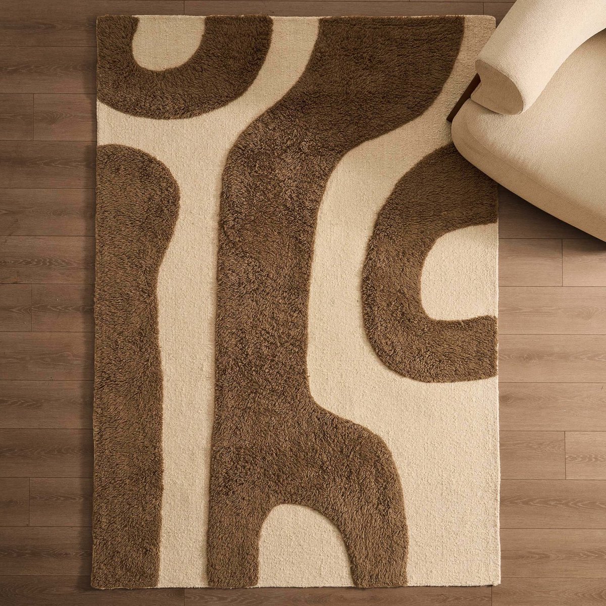 OK_Magazine's tweet image. 'Beautiful' hand woven wool rug that's hard-wearing in any room is now £48 off
#affiliate ok.co.uk/shopping/beaut…