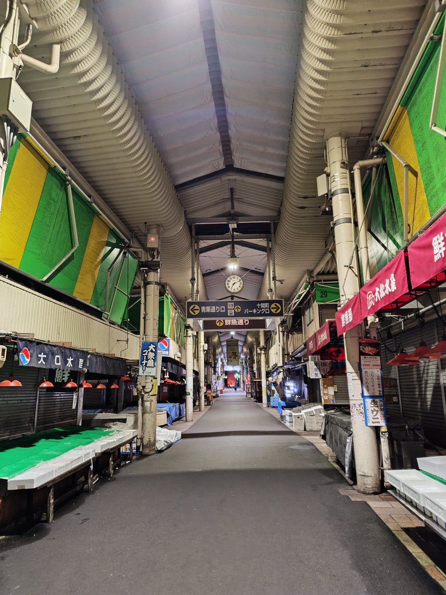 夜は閉まってます。