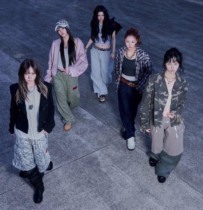 YunaFrance's tweet image. FANBASE ⬪ 20.04.26

— Bienvenue sur votre fanbase française dédiée à KIM YUNA 김유나 | membre du nouveau groupe féminin KEYVEATZ ! 

#KIMYUNA #김유나 #KEYVEATZ #키비츠